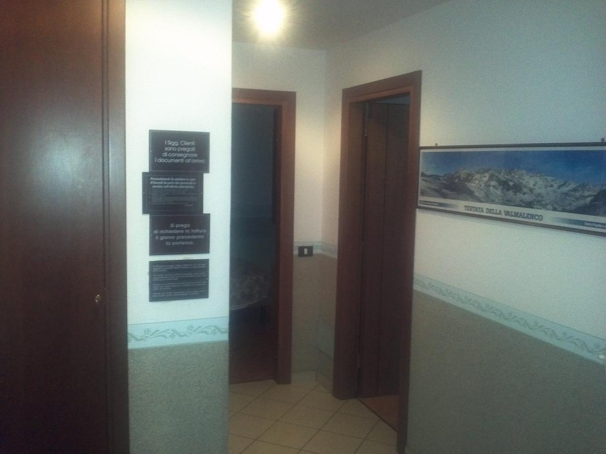 Ristorante Albergo Da Giovanni Carvico Bagian luar foto