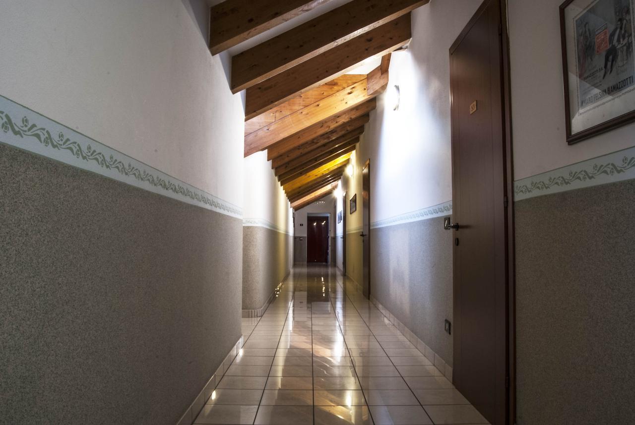 Ristorante Albergo Da Giovanni Carvico Bagian luar foto