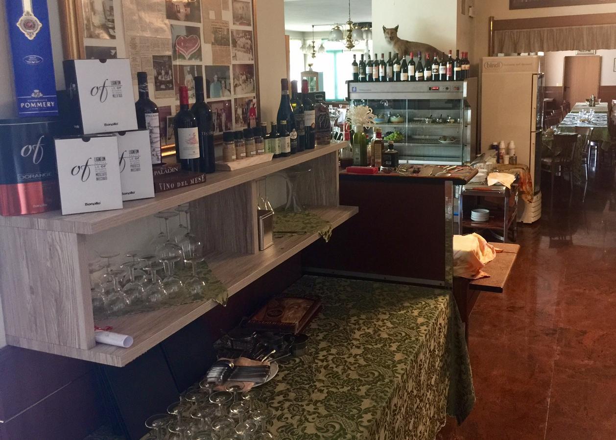 Ristorante Albergo Da Giovanni Carvico Bagian luar foto